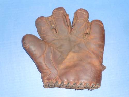 Grommet Web Fingers Front